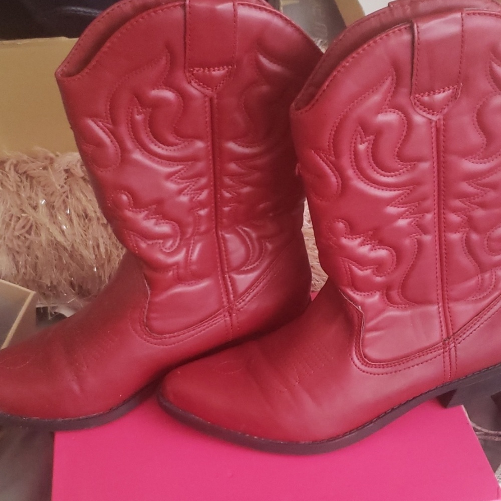 Shoe